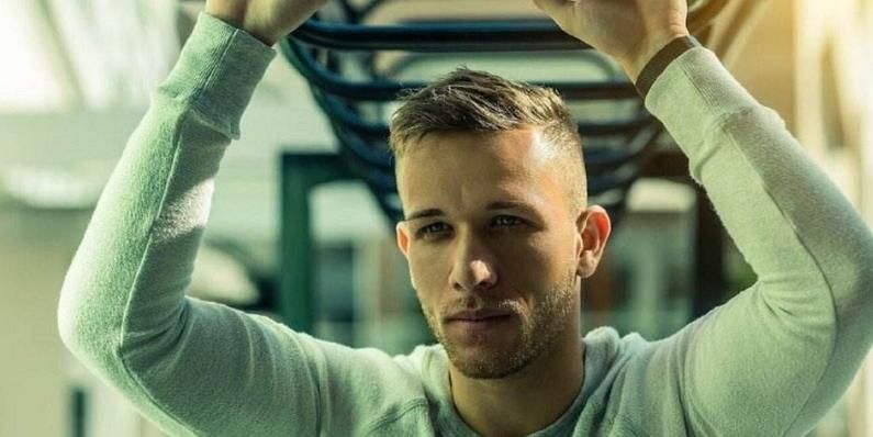 也是他在高 也是他在高