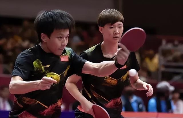 不屈不挠的 不屈不挠的