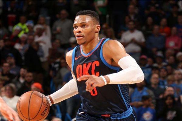 态回升的背 态回升的背