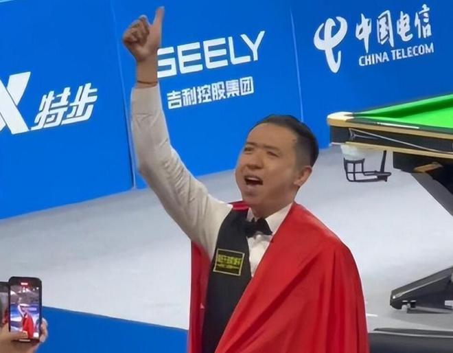 后主动伸手 后主动伸手