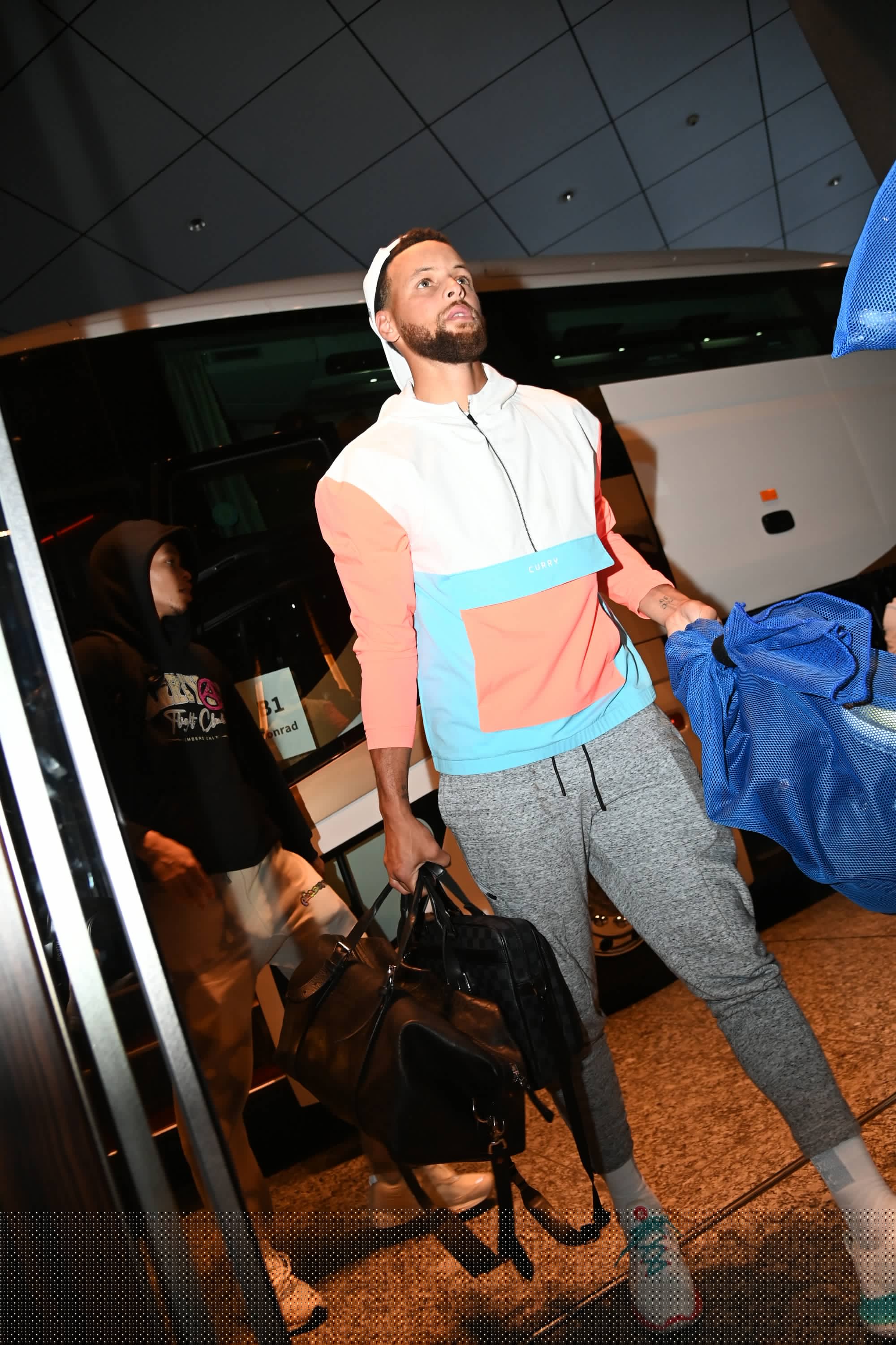 险之间寻找 险之间寻找